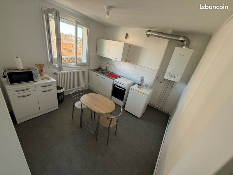Appartement à louer, 41m², Saint-Étienne