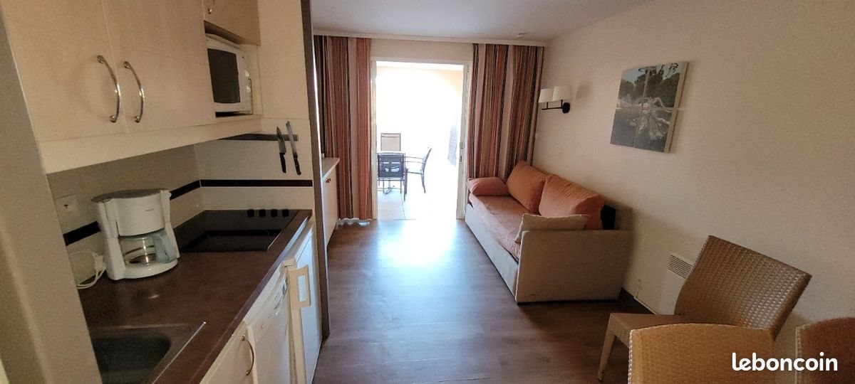 Appartement à louer, 25m², Saint-Raphaël