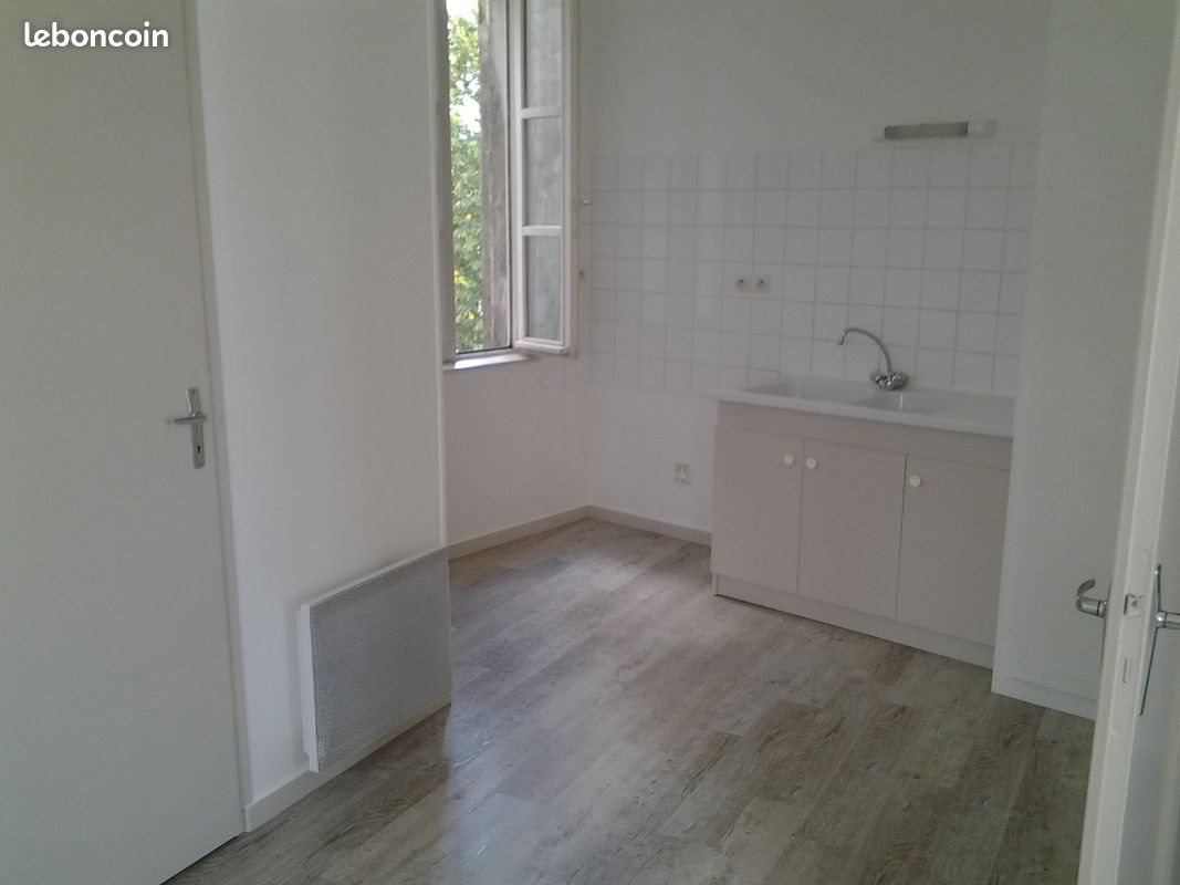 Appartement à louer, 44m², Saint-Jean-d'Angély