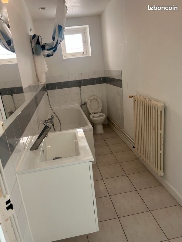 Appartement à louer, 74m², Montchanin