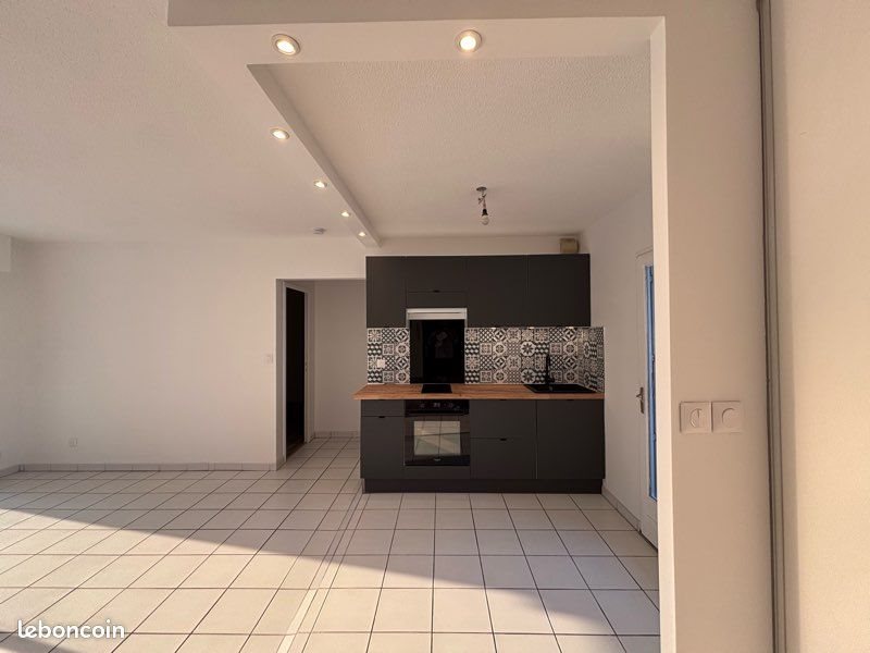 Appartement à louer, 45m², Montélimar