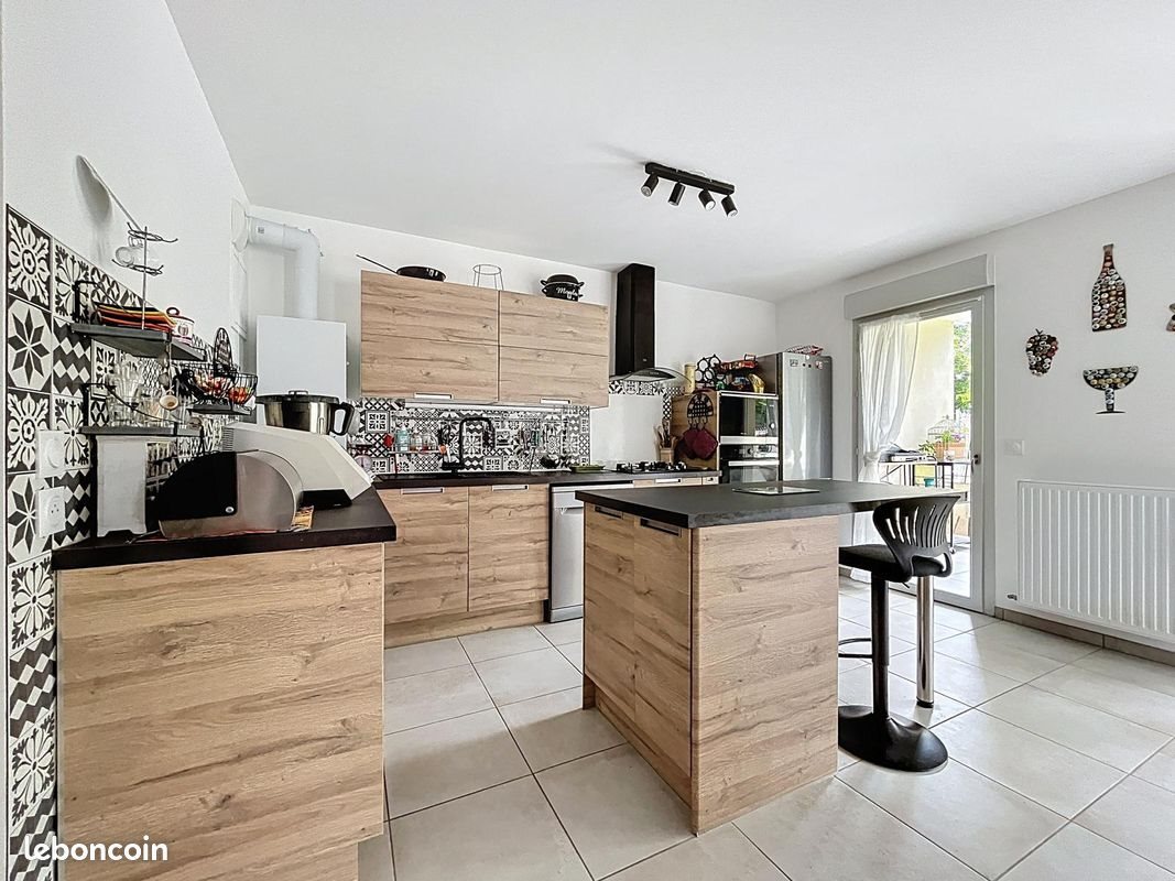 Appartement à vendre, 66m², Sérézin-du-Rhône