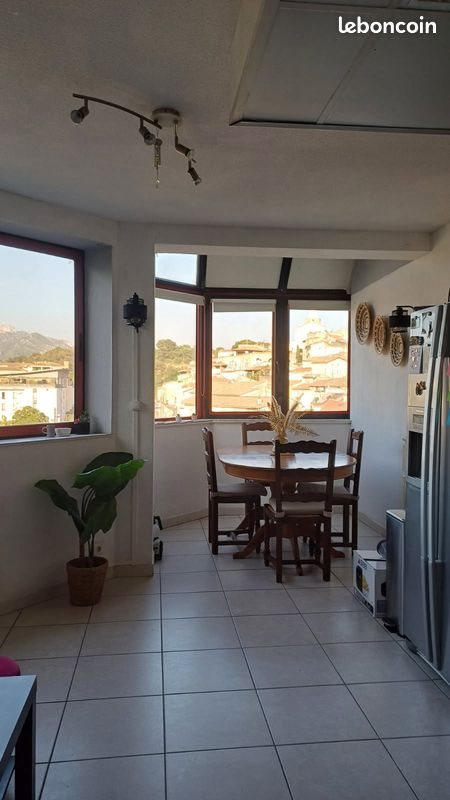 Appartement à louer, 42m², Aubagne