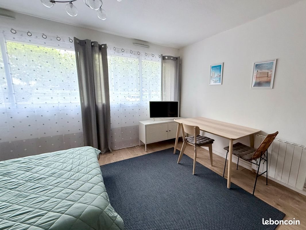Appartement à louer, 25m², Rochefort