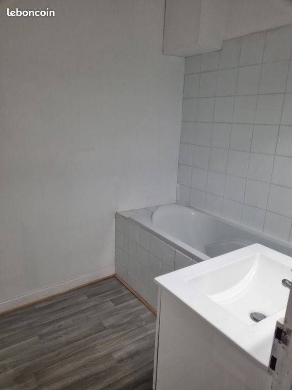 Appartement à louer, 48m², Rochefort
