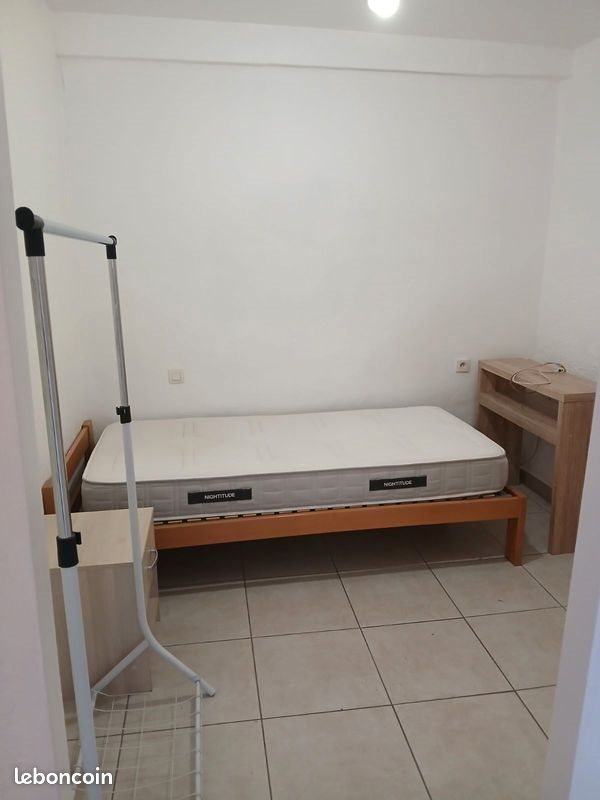 Appartement à louer, 21m², Béziers