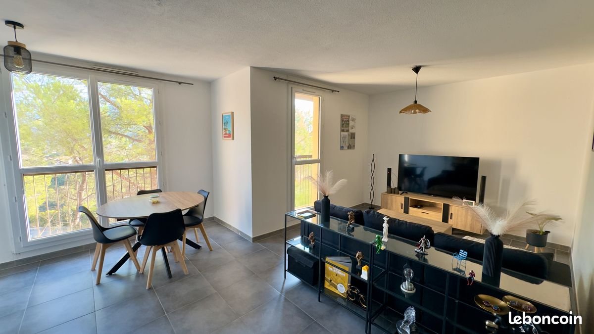 Appartement à louer, 45m², Carros