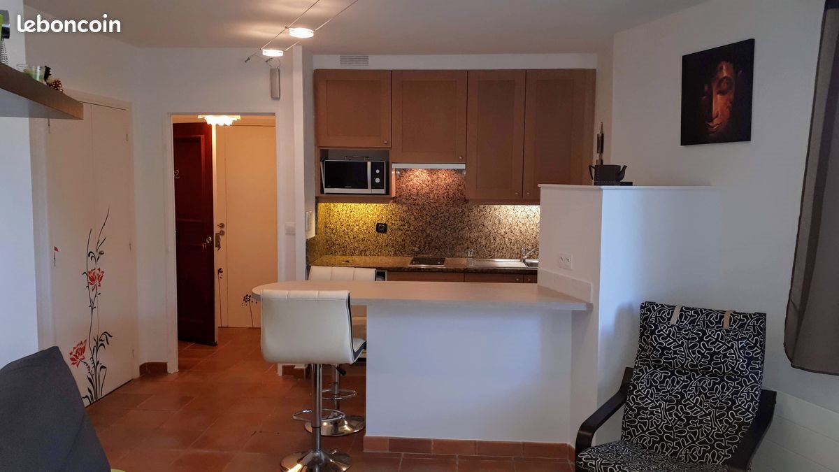 Appartement à louer, 29m², Mougins