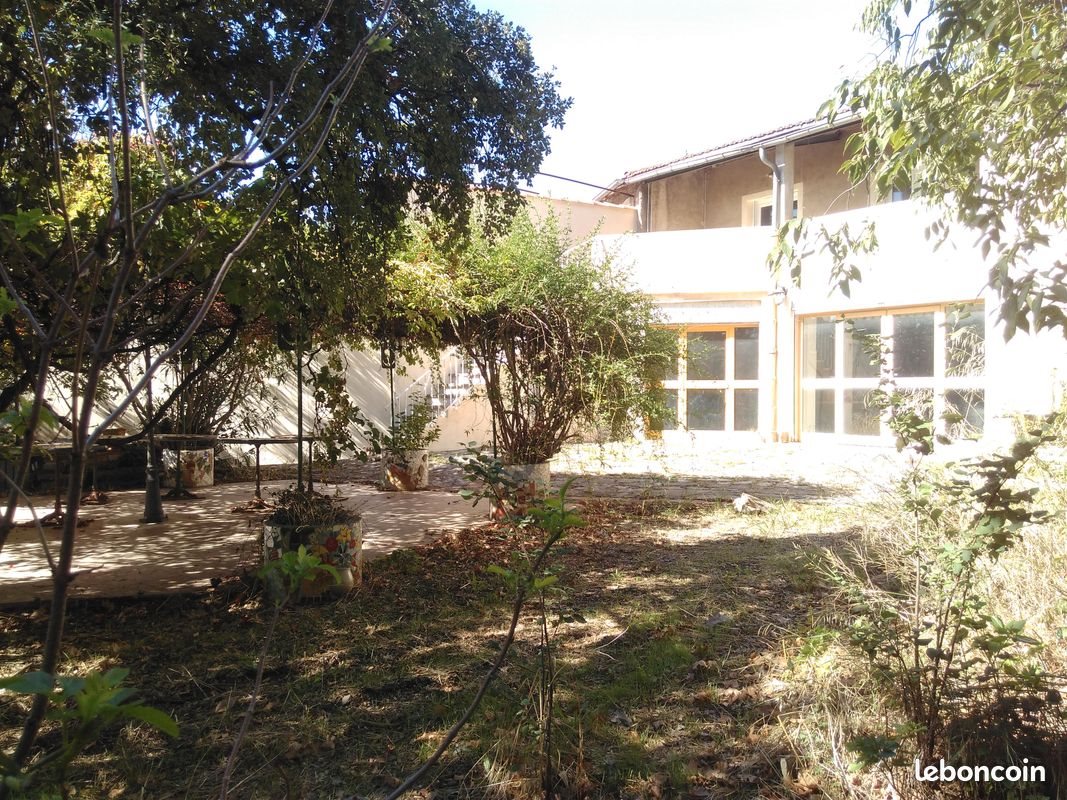 Maison à vendre, 216m², Corconne