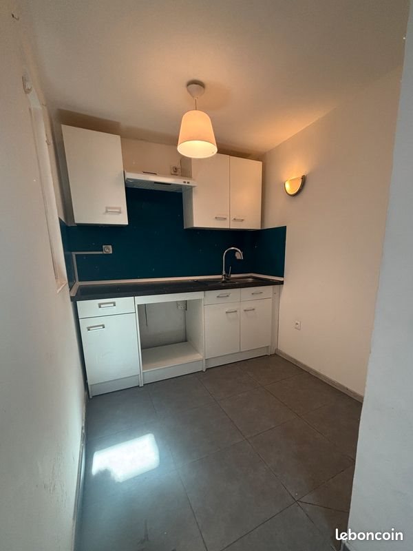 Appartement à louer, 26m², Lézignan-Corbières