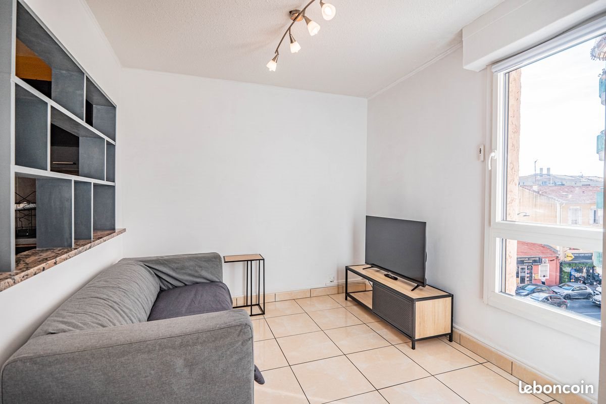 Appartement à louer, 47m², Saint-Raphaël