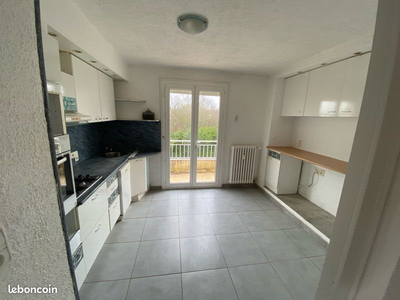 Appartement à vendre, 70m², Laissac