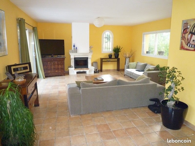 Maison à louer, 180m², Grans