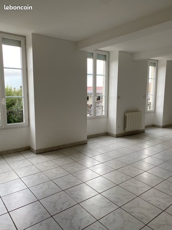 Appartement à louer, 75m², Barbezieux-Saint-Hilaire