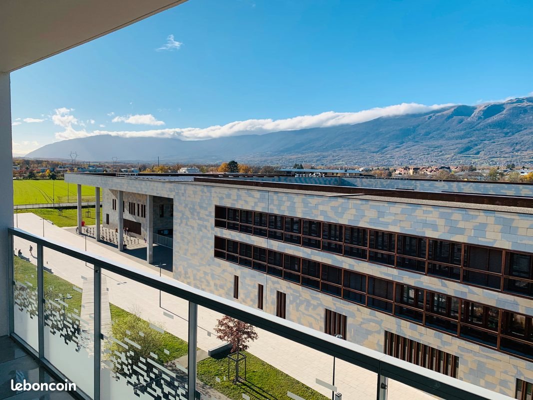 Appartement à louer, 71m², Saint-Genis-Pouilly