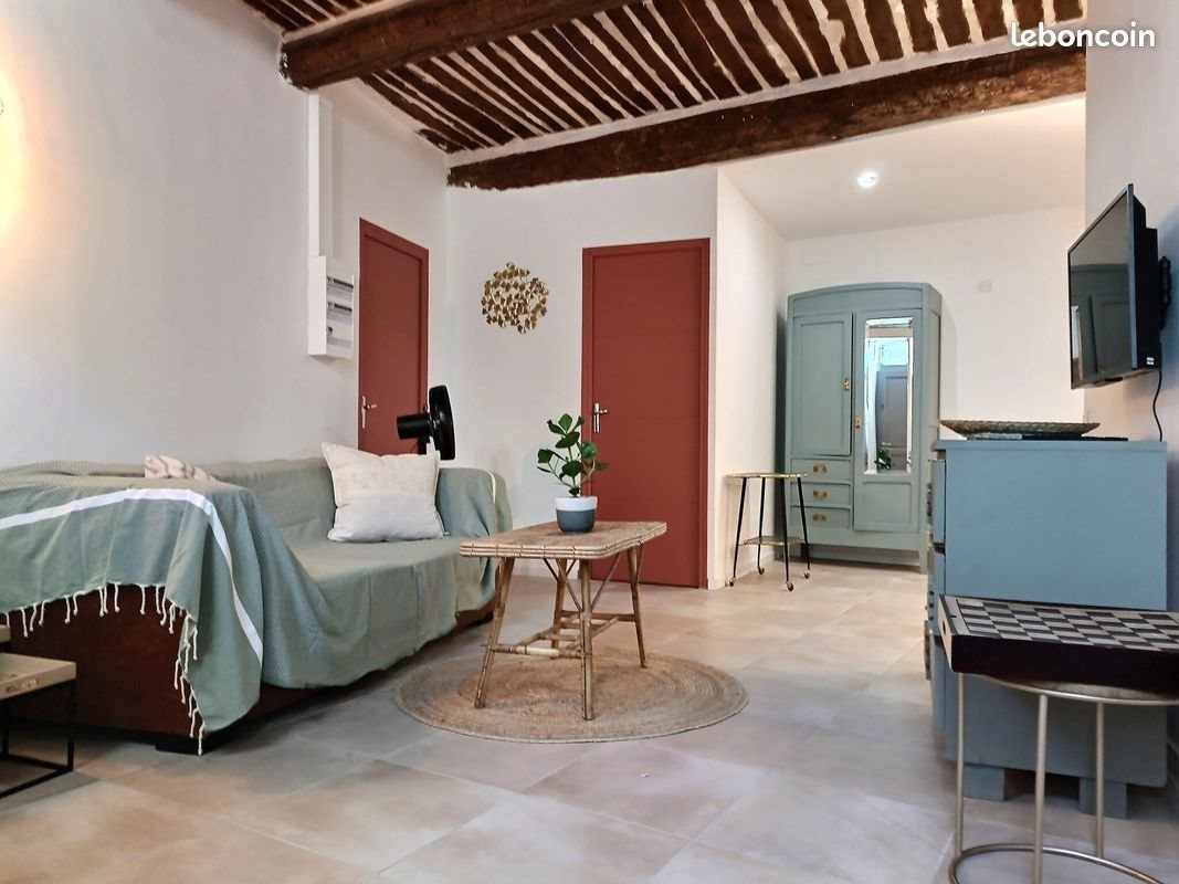 Appartement à louer, 45m², Rognes