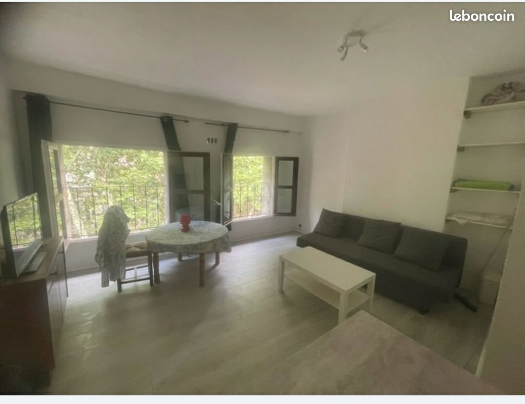 Appartement à louer, 30m², Uzès