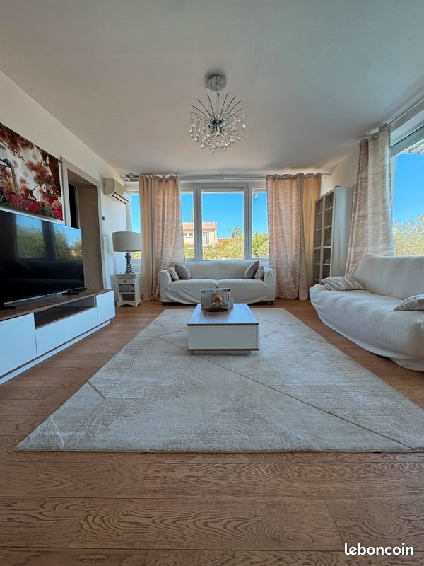 Maison à louer, 75m², La Garde-Adhémar