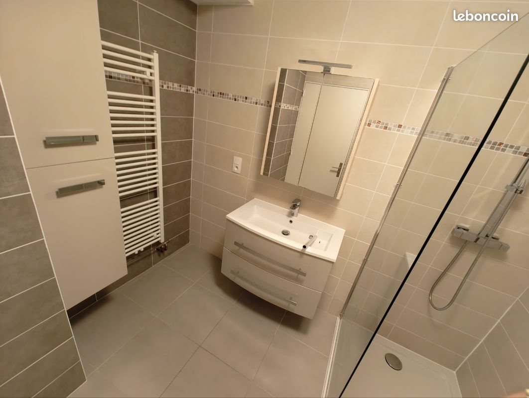 Appartement à louer, 76m², Chavanod