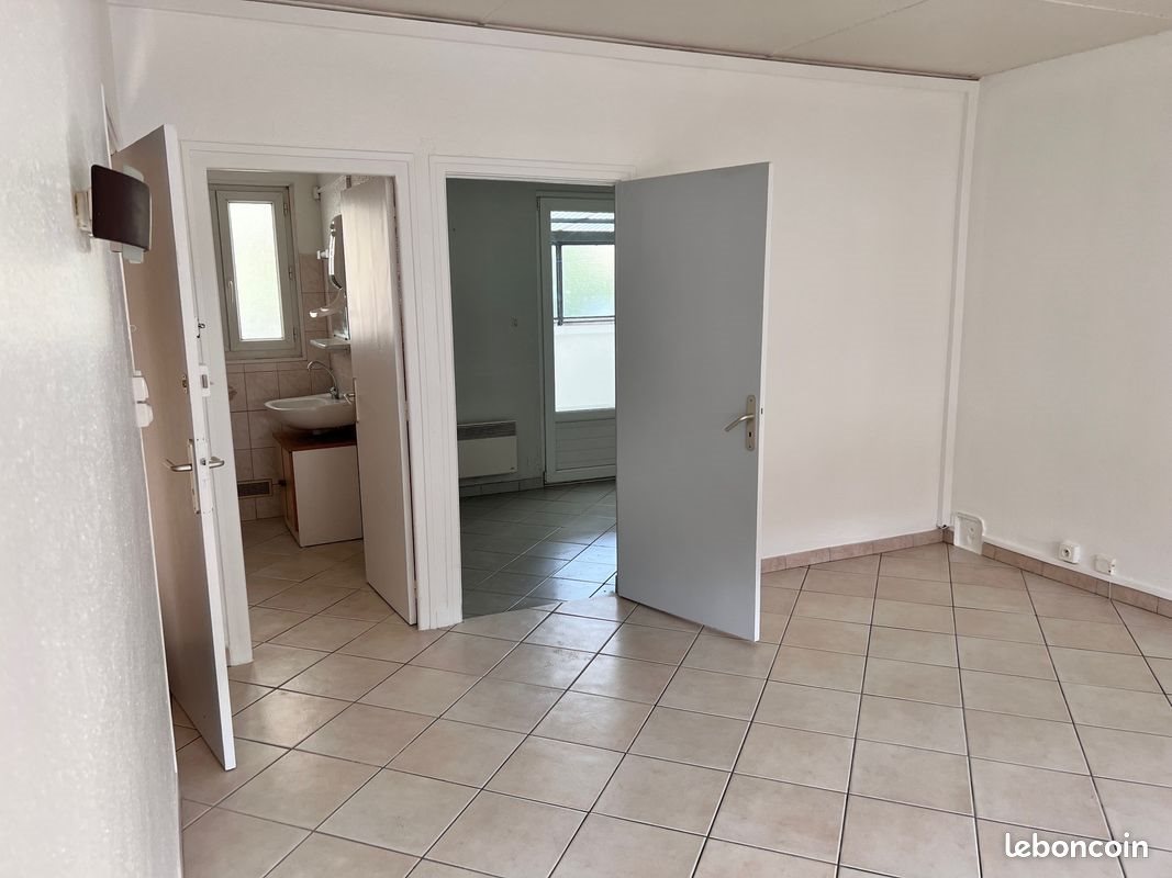 Appartement à louer, 34m², Saint-Max