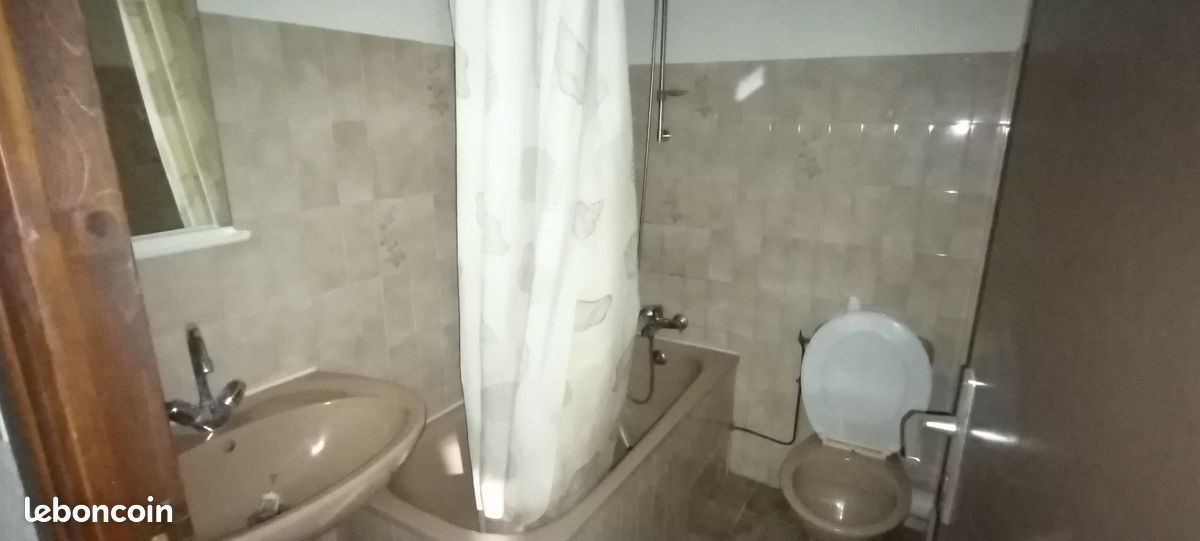 Appartement à louer, 29m², Ussel