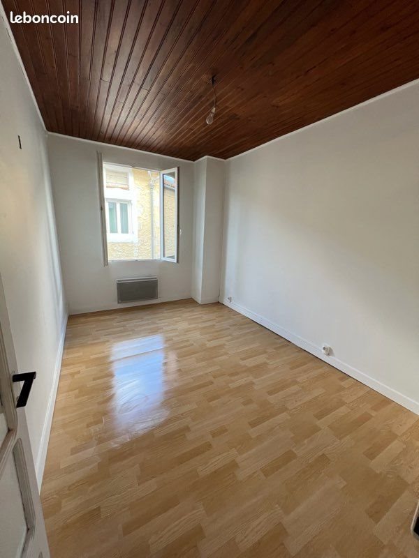 Maison à louer, 70m², Saint-Pardoux-la-Rivière