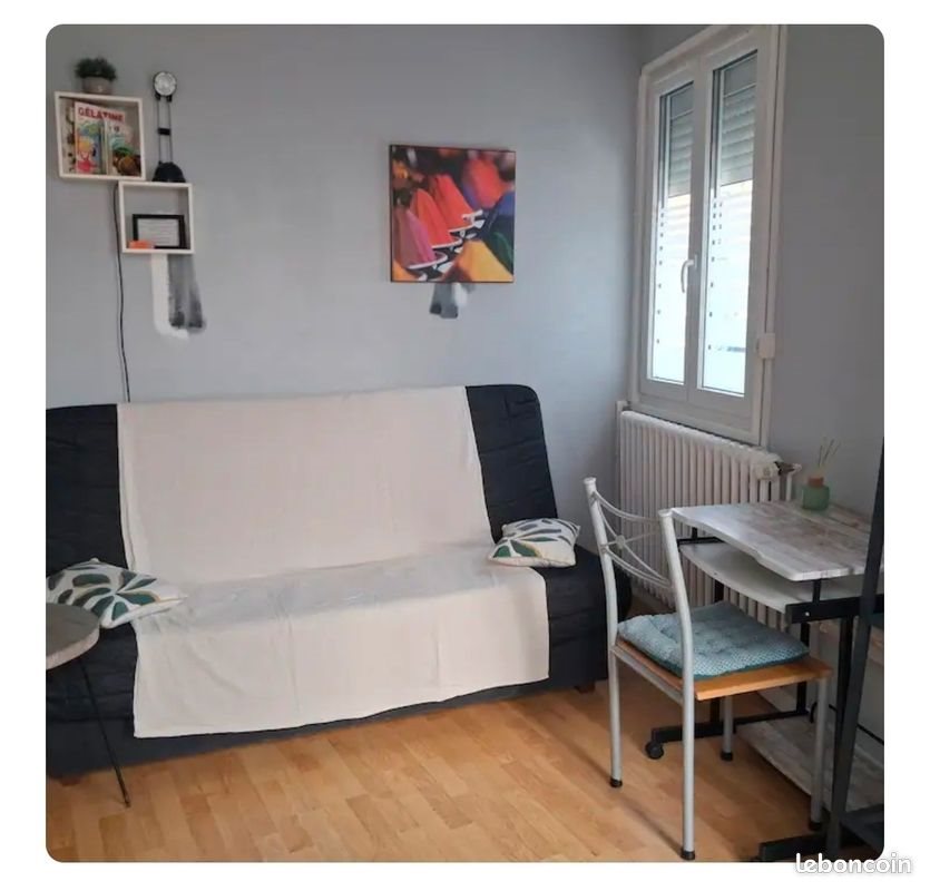 Maison à louer, 29m², Saint-Chély-d'Apcher