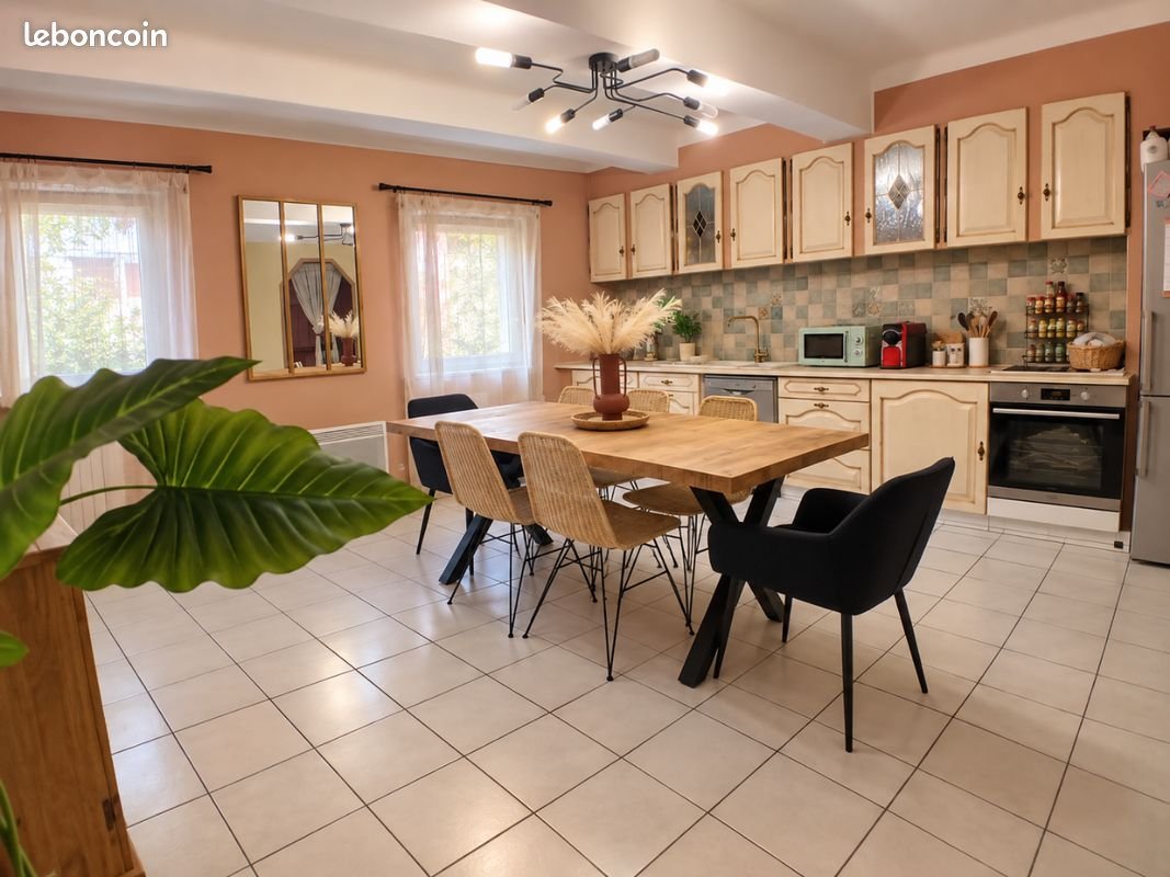 Maison à louer, 90m², Istres