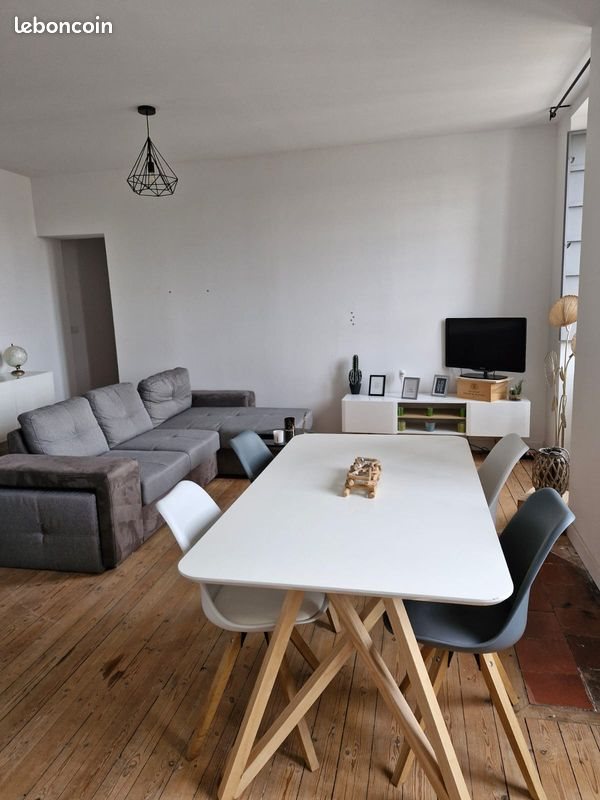 Appartement à louer, 70m², Condom