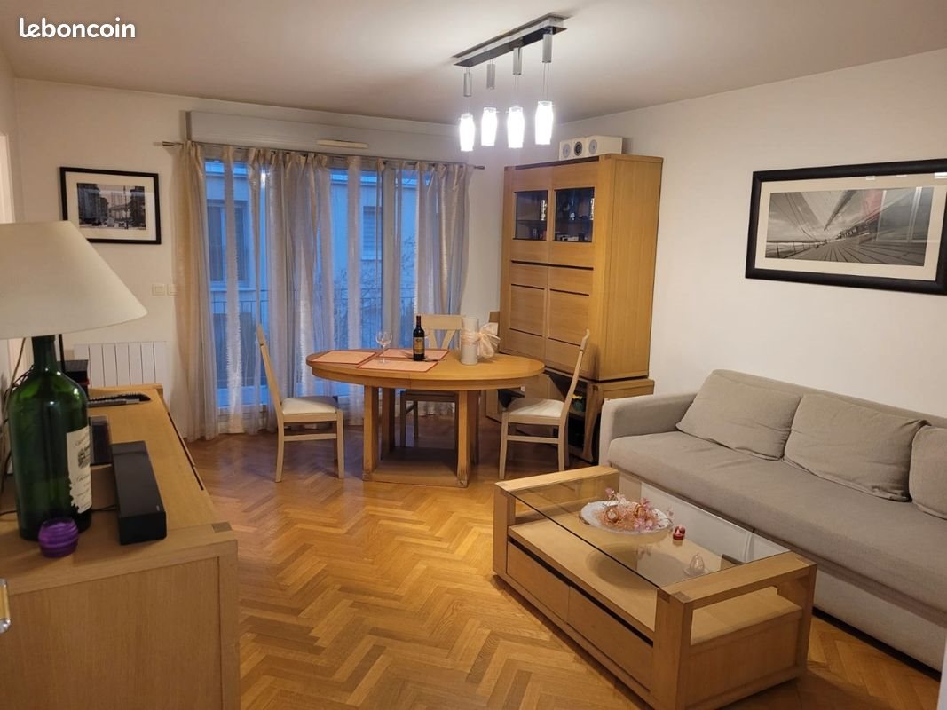 Appartement à louer, 50m², Suresnes