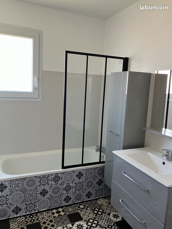 Appartement à louer, 66m², Saint-Just-Malmont