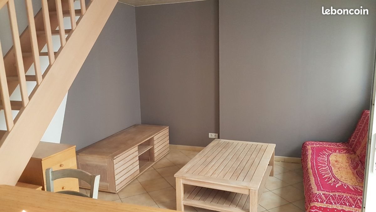 Appartement à louer, 43m², Saint-Max