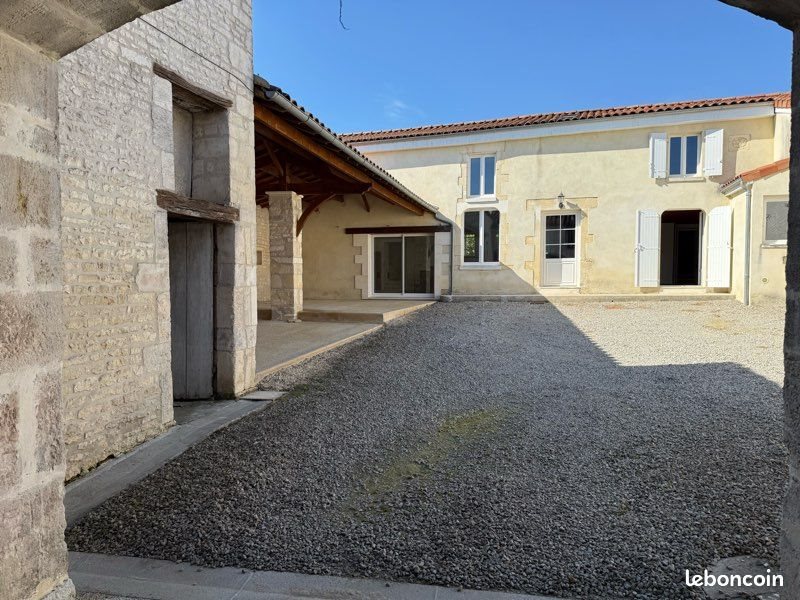 Maison à vendre, 150m², Vaux-Rouillac