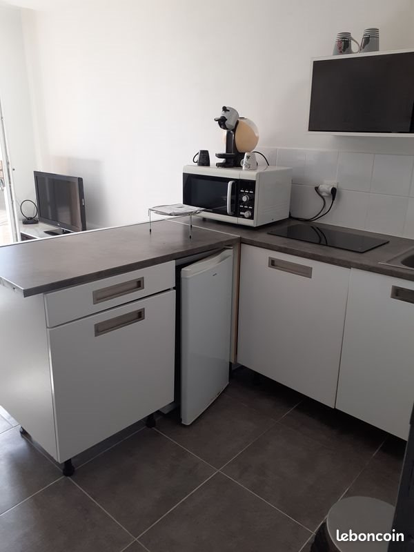 Appartement à louer, 25m², Marignane