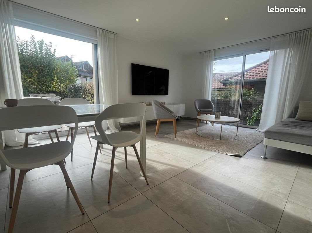 Appartement à louer, 63m², Veyrier-du-Lac