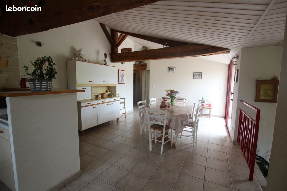 Maison à louer, 82m², Mortagne-sur-Sèvre
