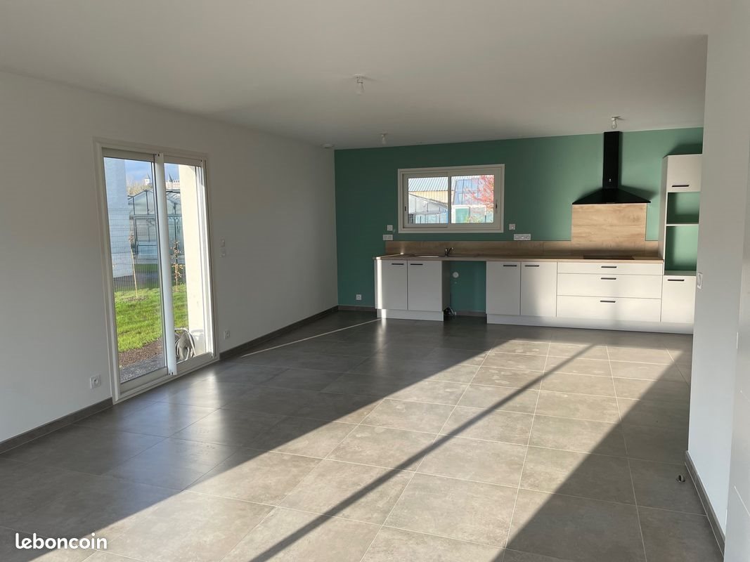 Maison à louer, 105m², Gelos