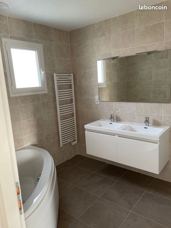 Maison à louer, 105m², Gelos