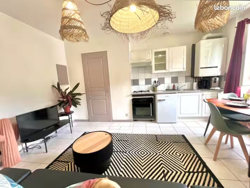 Appartement à louer, 28m², Saint-Pierre-en-Faucigny