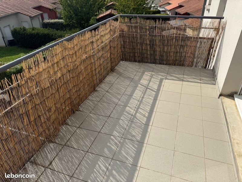 Appartement à louer, 70m², Flévy