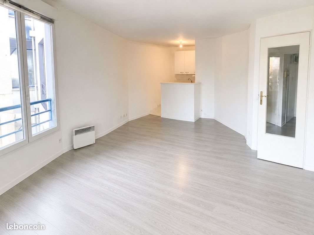 Appartement à louer, 40m², Suresnes