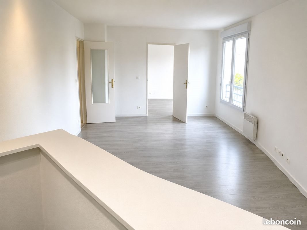 Appartement à louer, 40m², Suresnes