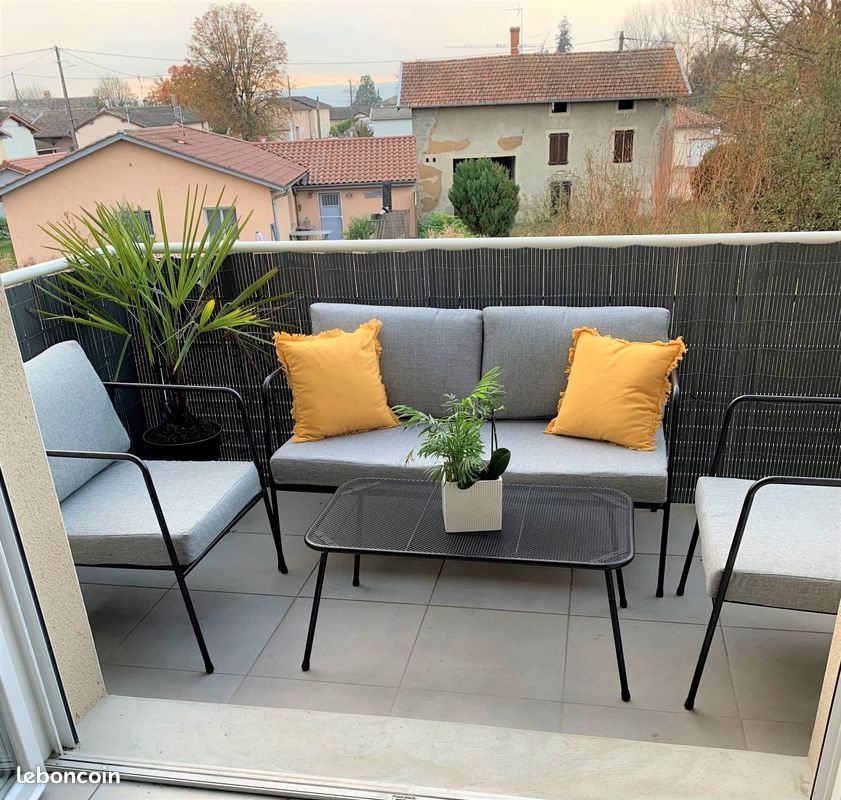Appartement à louer, 55m², Feillens