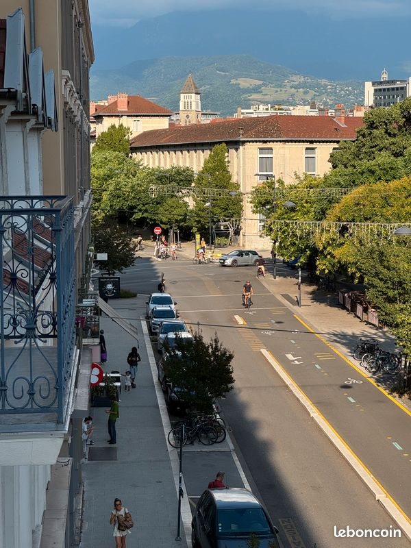 Appartement à louer, 58m², Grenoble