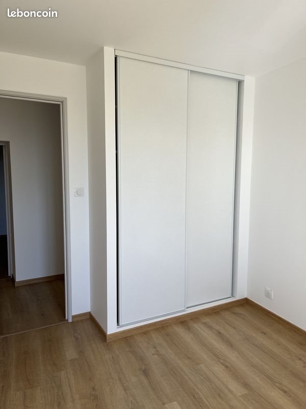 Maison à louer, 135m², Essertines-en-Châtelneuf
