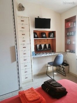 Maison à louer, 42m², Roubia