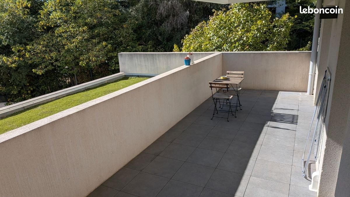 Appartement à louer, 65m², Marseille 4ème