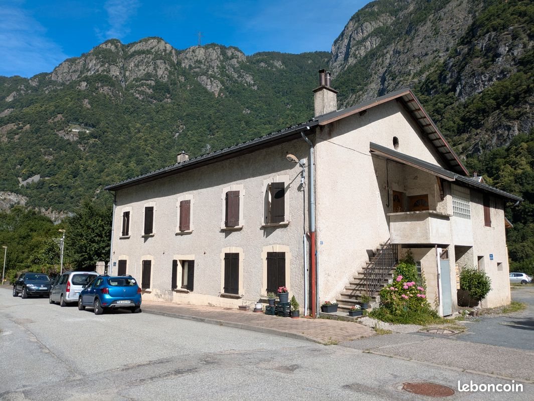 Maison à vendre, 200m², Livet-et-Gavet