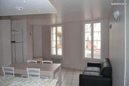 Appartement à louer, 43m², Rochefort