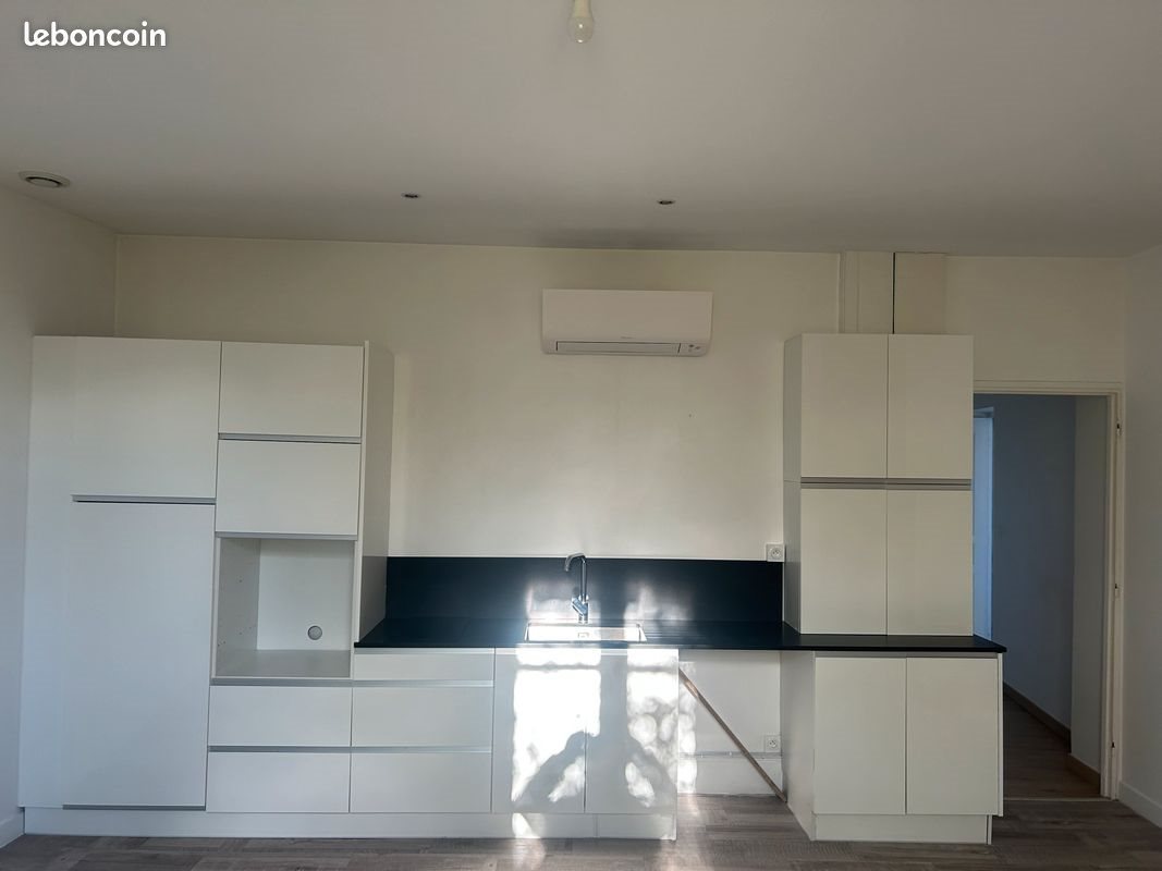 Appartement à louer, 43m², Saint-Paul-Trois-Châteaux